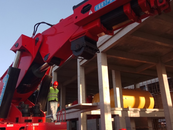 精密設備吊裝廠家告訴你完整的設備搬運合同包含哪些內容？