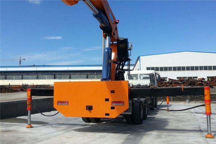 為什么無錫大型搬運設備中的吊車要使用潤滑油？